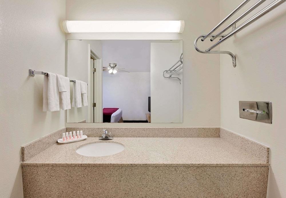 Quality Inn Сан Анджело Екстериор снимка